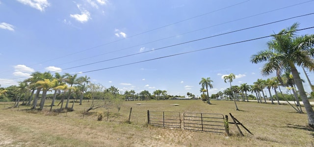 Listing photo 3 for 16650 Velazquez Rd, Loxahatchee FL 33470