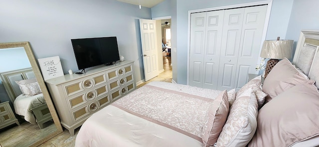 bedroom featuring a closet