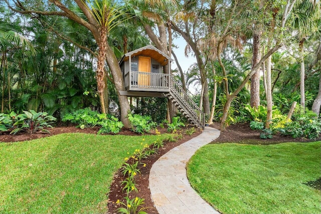 16436 Bridlewood Cir E, Delray Beach, FL 33445 - view of green lawn with stairs
