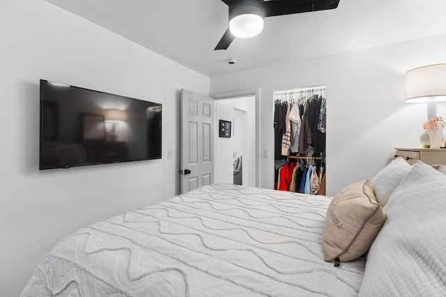 bedroom featuring a closet and ceiling fan