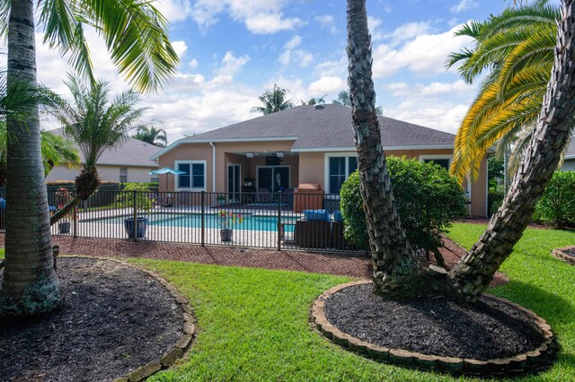 single story home featuring a garage