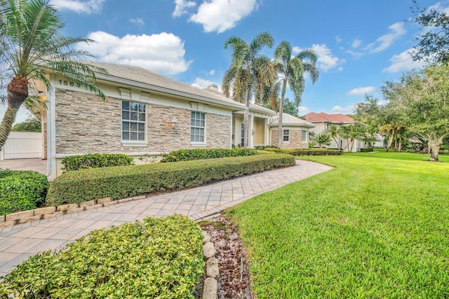 view of front of property with a front yard