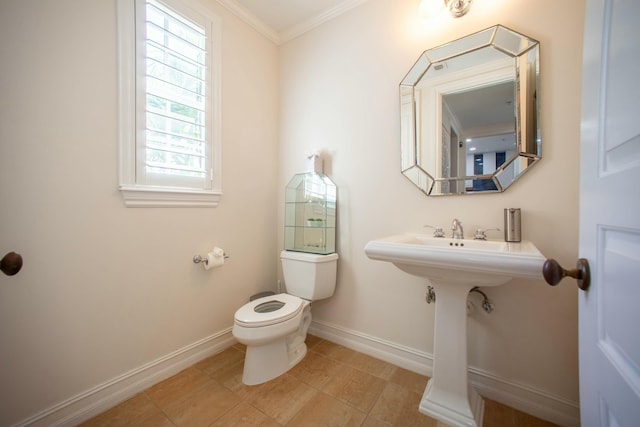 1970 S Dixie Hwy Unit R5, West Palm Beach, FL 33401 - half bathroom featuring baseboards, crown molding, and toilet