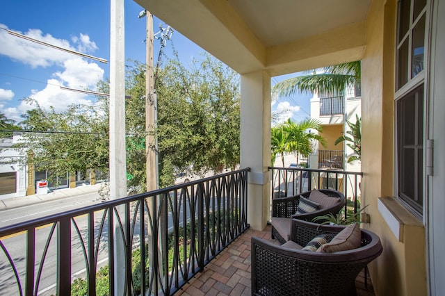 1970 S Dixie Hwy Unit R5, West Palm Beach, FL 33401 - view of balcony