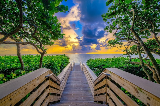 view of property's community featuring a water view