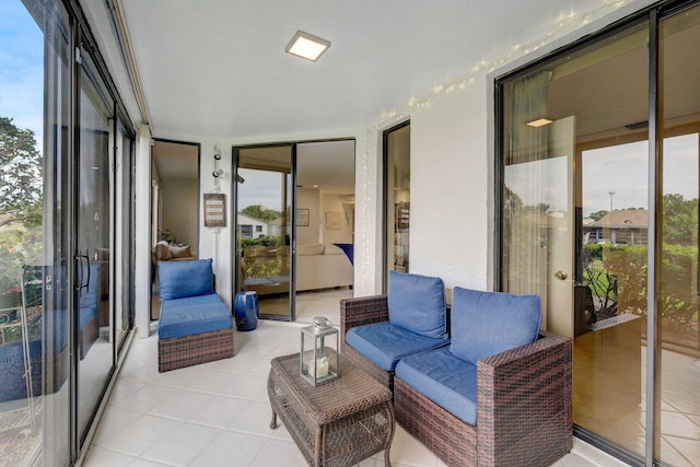 view of sunroom / solarium