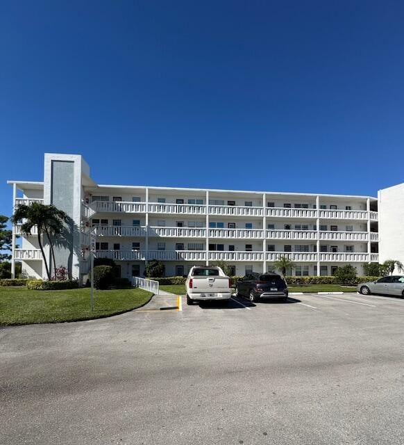 view of building exterior