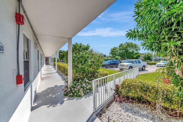 view of patio / terrace with covered porch