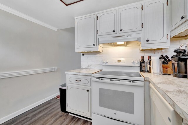 kitchen with crown molding, white cabinetry, electric range, and decorative backsplash