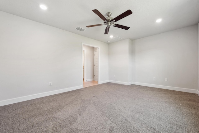 recreation room with carpet