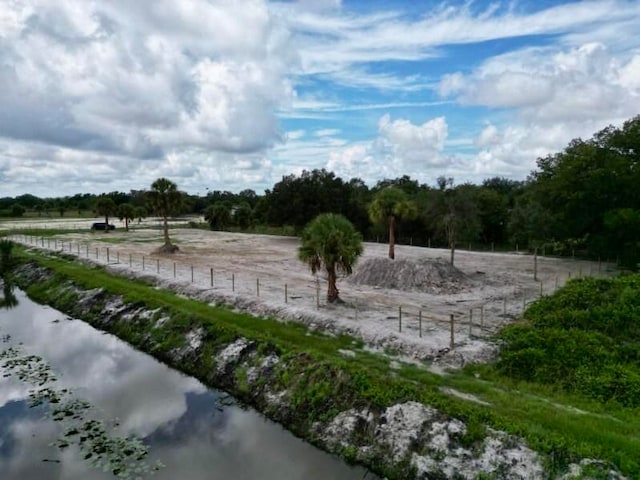 Listing photo 3 for 18413 NW 282nd St, Okeechobee FL 34972