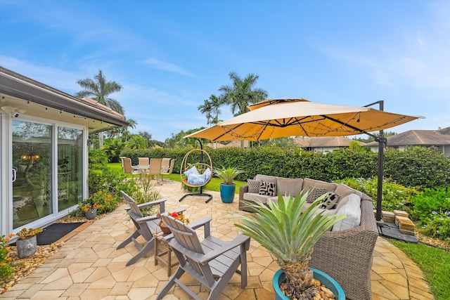 view of patio / terrace featuring outdoor lounge area