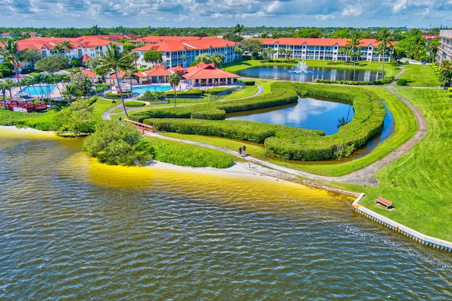 bird's eye view with a water view