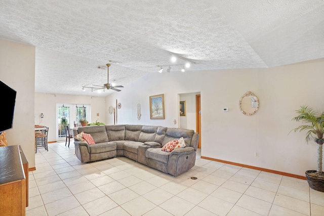 Listing photo 3 for 1672 SW Victor Ln, Port Saint Lucie FL 34984