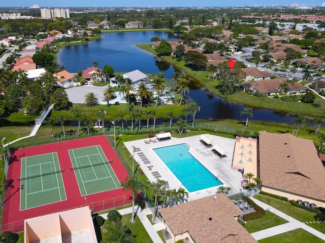 bird's eye view featuring a water view