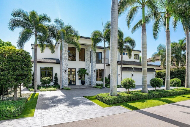 view of front of house featuring a garage