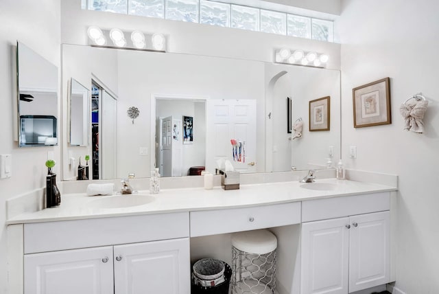 8228 Brindisi Ln, Boynton Beach, FL 33472 - full bathroom with double vanity