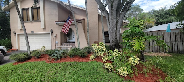 view of front facade featuring a garage