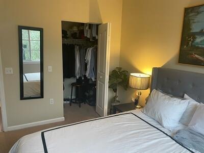 bedroom featuring a closet