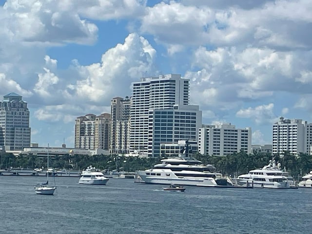 525 S Flagler Dr Unit 19B, West Palm Beach, FL 33401 - water view featuring skyline