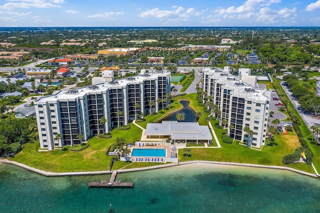 bird's eye view featuring a water view