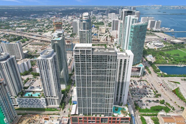601 NE 1st Ave Unit 4813, Miami, FL 33132 - aerial overview of property's location with a large body of water and nearby urban area