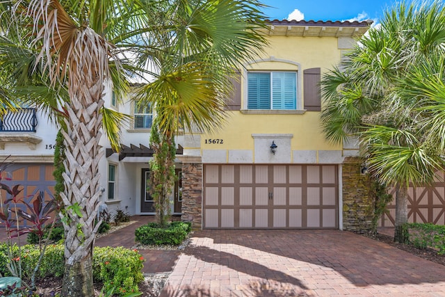 view of front of home featuring a garage