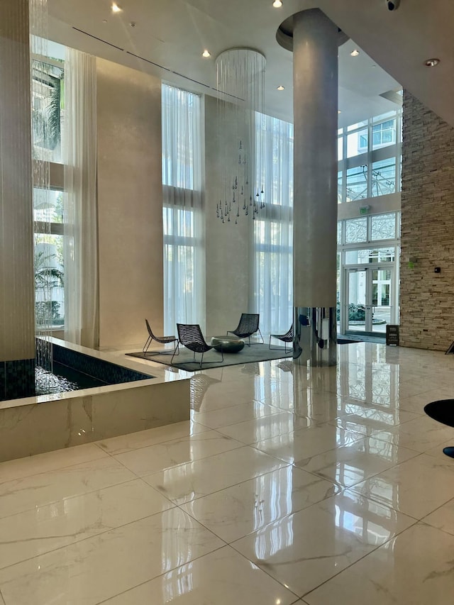 41 SE 5th St Unit 2017, Miami, FL 33131 - common area with a towering ceiling