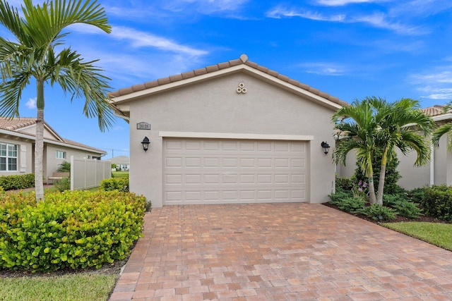 view of front of house featuring a garage