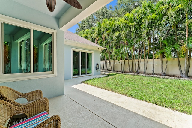 view of patio with ceiling fan