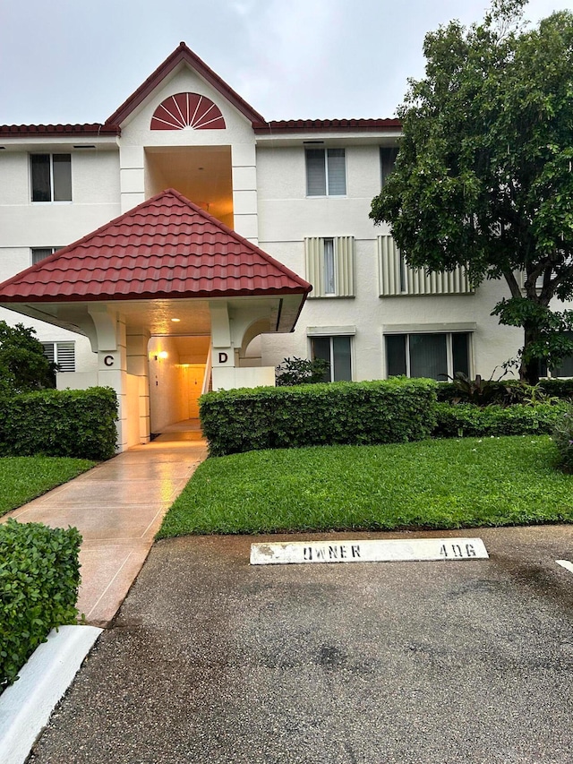 view of front of home