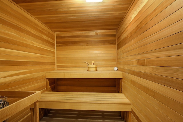 view of sauna / steam room