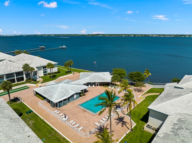 bird's eye view featuring a water view