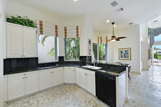 dining area with ceiling fan