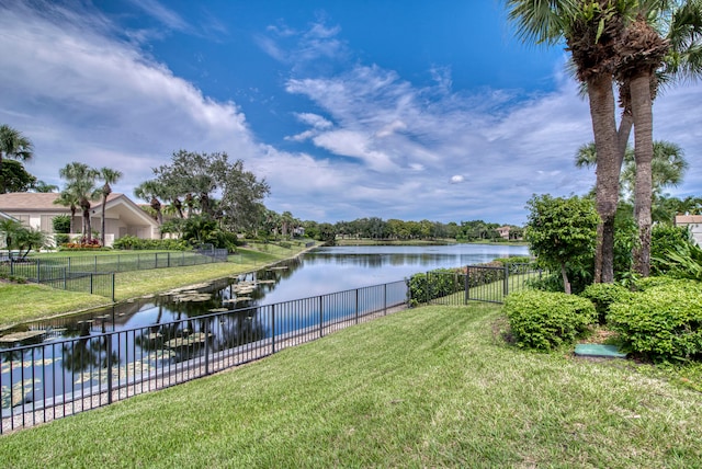 view of yard featuring a water view