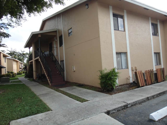 view of side of property