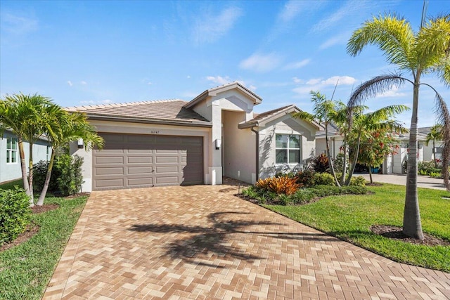 view of front facade with a garage