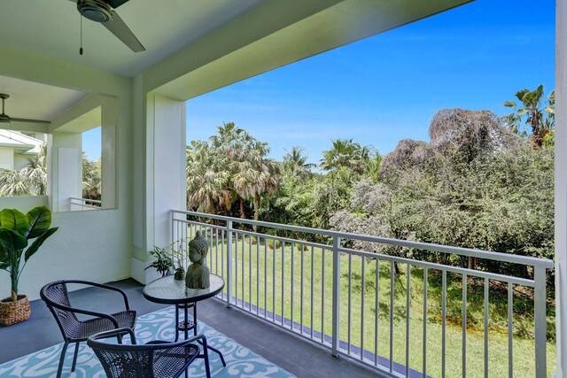 balcony with ceiling fan