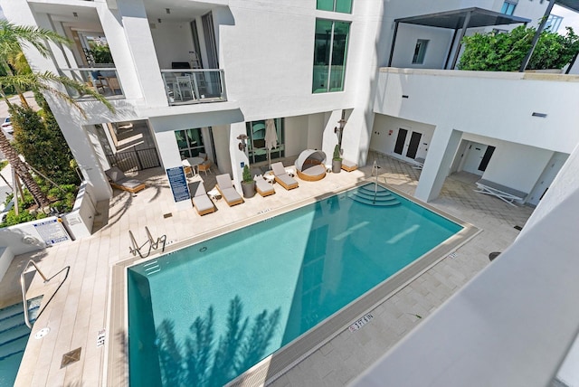 485 E Royal Palm Rd Unit 204, Boca Raton, FL 33432 - community pool with a patio area