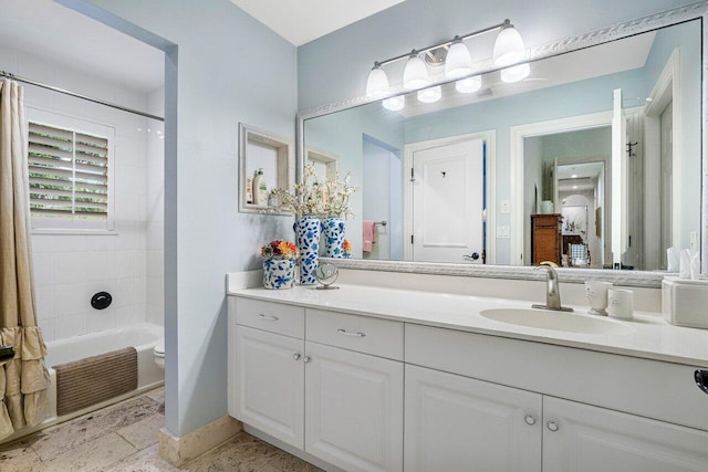 414 NW 13th St, Delray Beach, FL 33444 - full bath with vanity, shower / bathtub combination with curtain, toilet, and baseboards