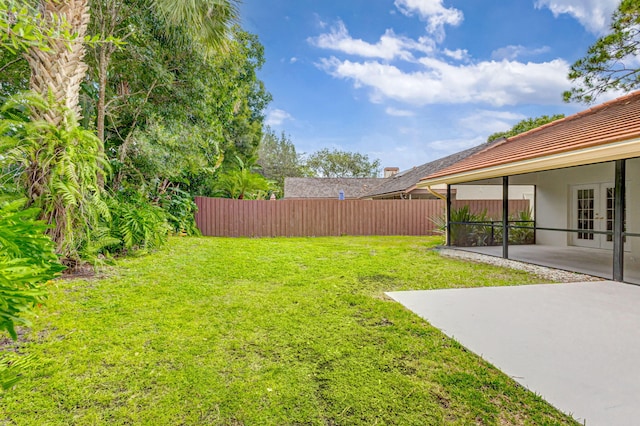 view of yard featuring a patio area