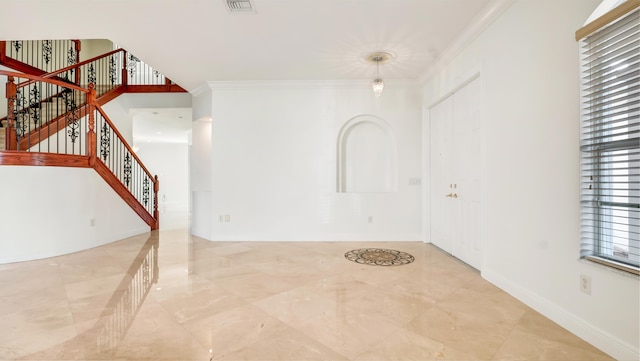 empty room with crown molding