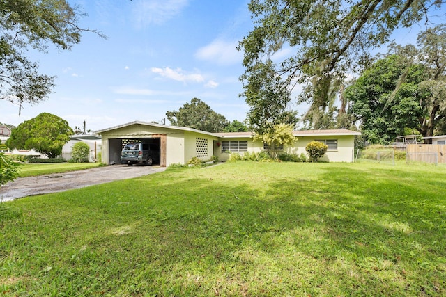 single story home with a front lawn