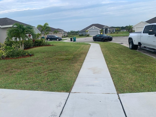 view of yard with a residential view