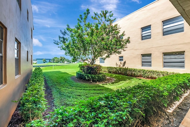 436 Flanders J, Delray Beach, FL 33484 - view of grassy yard