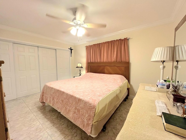 bedroom with a closet, ceiling fan, and crown molding