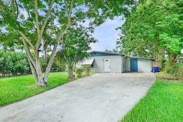 view of front of home with a front yard