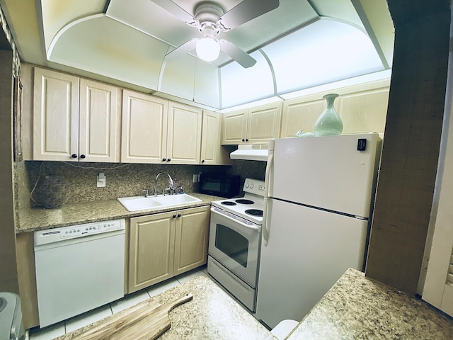 270 Tilford M, Deerfield Beach, FL 33442 - kitchen featuring white appliances, a sink, ceiling fan, and light countertops
