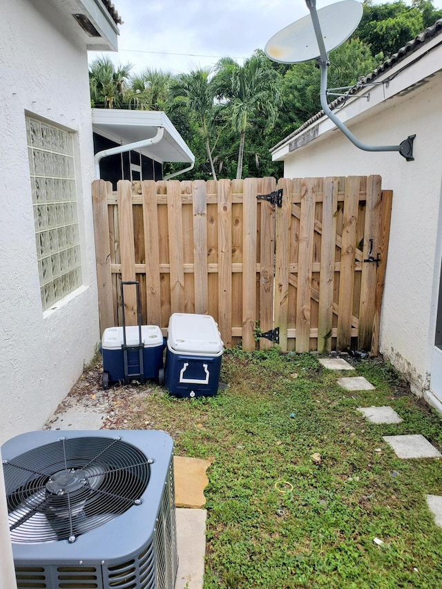 view of yard featuring central AC