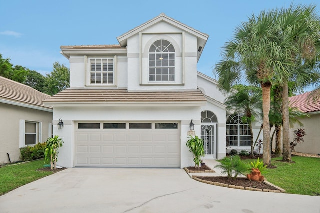 view of front facade featuring a garage